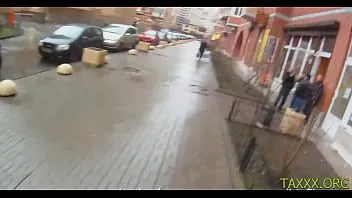 Redare Alice blondă fierbinte în acțiune de sex oral