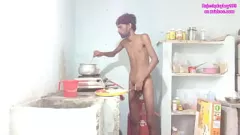 चलाएँ राजेश प्लेबॉय 993 का स्पाइसी करी कुकिंग और XXX शो - गांड में उंगली, बड़ा अनकट लंड हैण्डजॉब