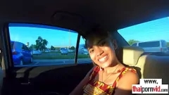 play Plimbarea sălbatică a lui Teen Asian Teen Cherry pe o pula albă masivă